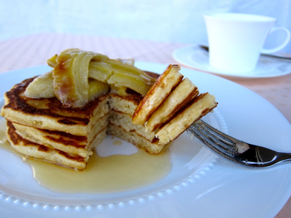 Whole-Grain Pancakes Recipe with Caramelized Bananas 