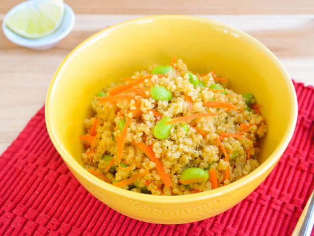 5 Ingredient Quinoa Salad with Edamame and Carrots for Food Network's Healthy Eats blog